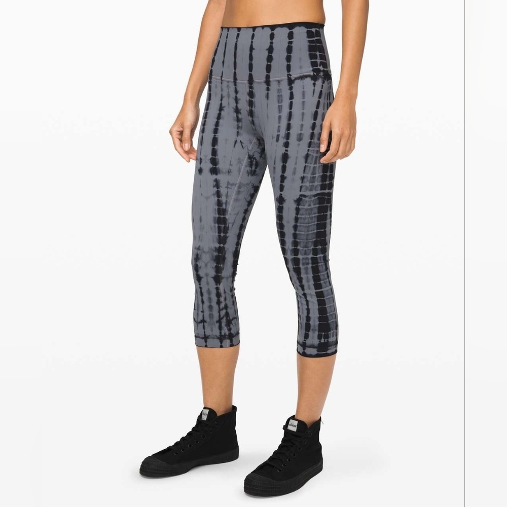Lululemon Athletica Black and Gray Tie-Dye Leggings
